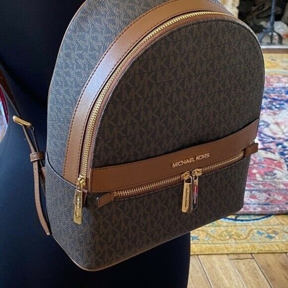 MICHAEL KORS MD KENLY SIGNATURE BACKPACK&WALLET - Picture 8 of 12